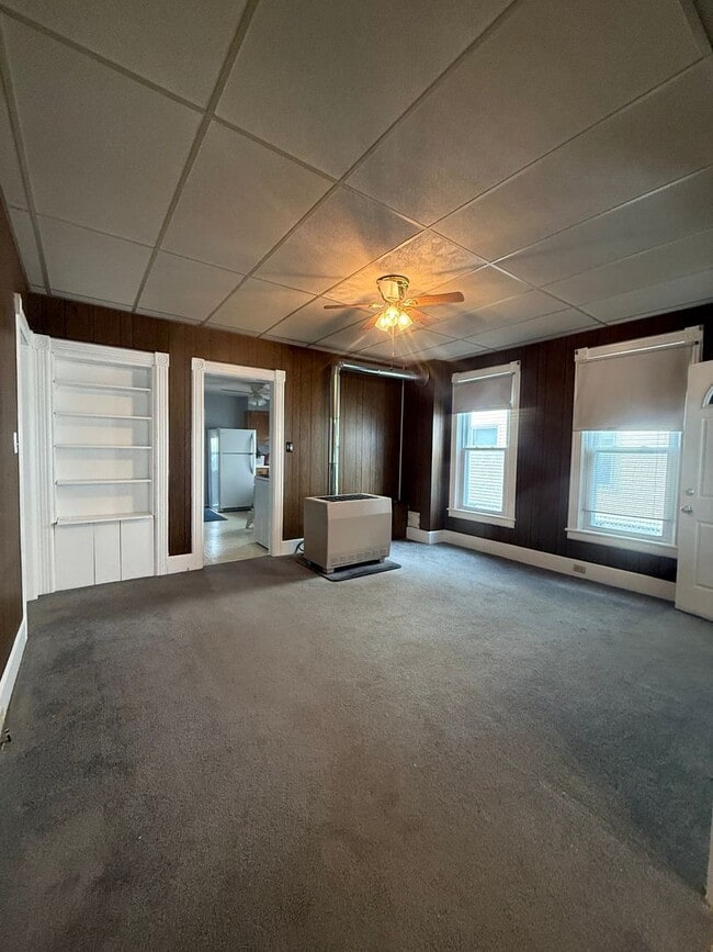 Building Photo - 211-215-215 Grand St