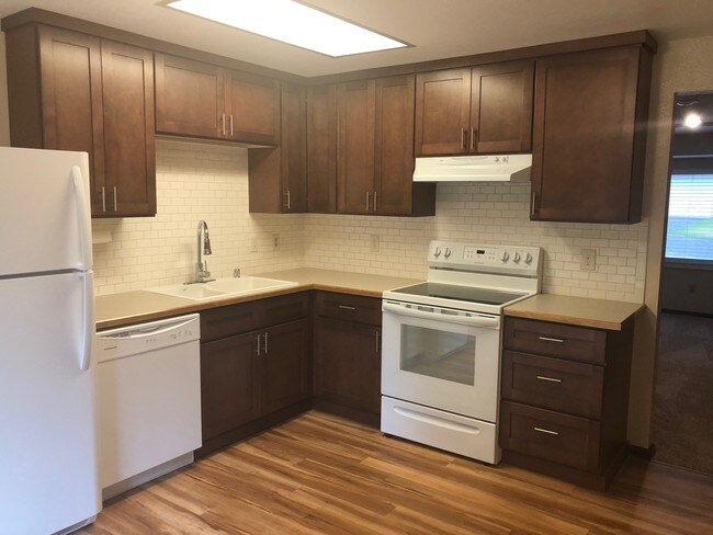 Foto del edificio - 3909 70th Ave NW