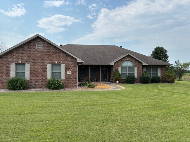 Building Photo - 5225 E Dee Woods Rd