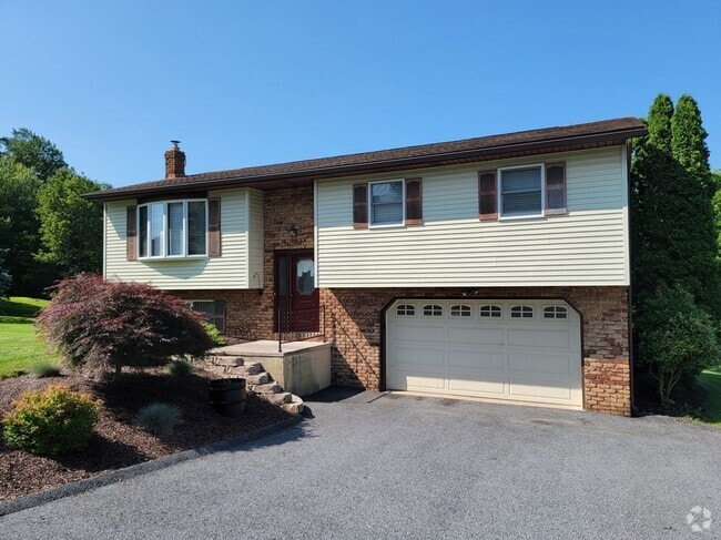 Building Photo - 280 Yummerdall Rd