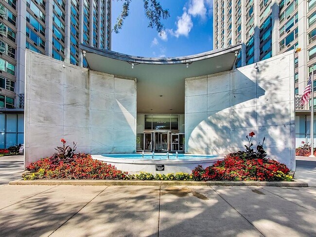 Fotografía del edificio - 3600 N Lake Shore Dr