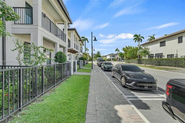 Foto del edificio - 4612 NW 83rd Ave