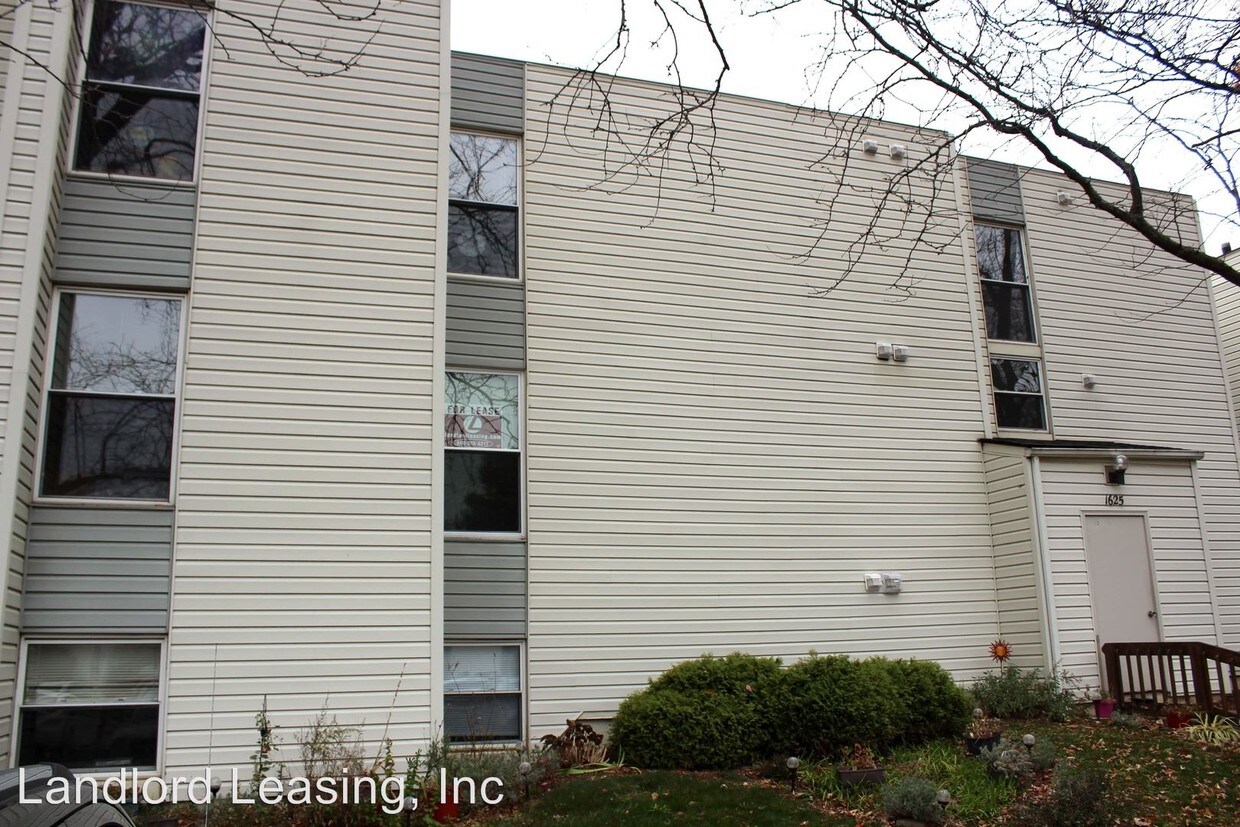 1625 Cedarwood Dr, Westlake, OH 44145 House Rental in Westlake, OH