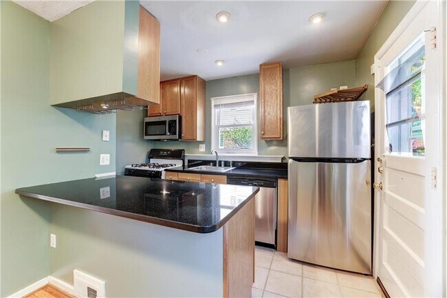 Photo - 2308 Mary Baldwin Dr Townhome