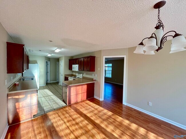 Building Photo - 143 Bremerton Dr SW
