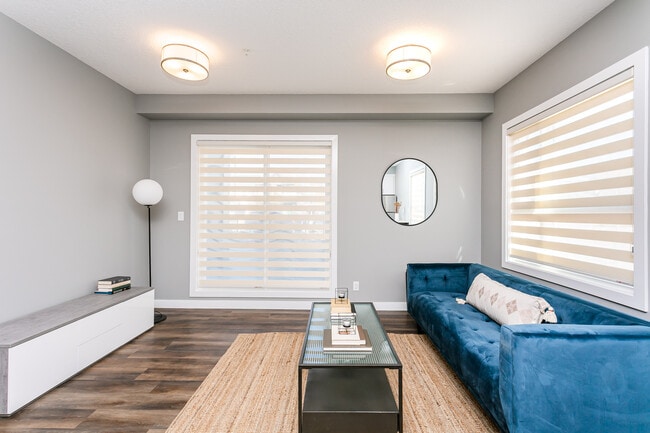 Building Photo - The View at Charlesworth