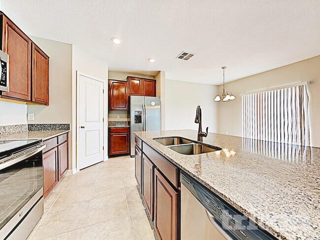 Building Photo - 10027 RoseMary Leaf Ln