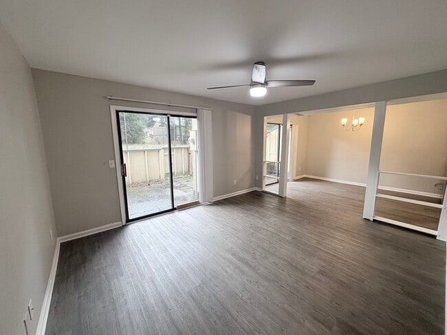 Building Photo - 153 Timber Ct