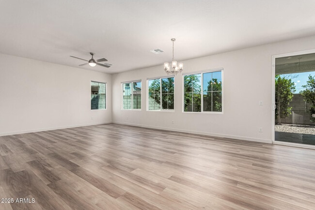 Building Photo - 6537 N 15th Dr