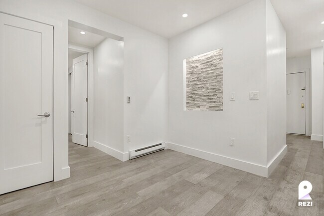 Building Photo - 36 Arden St