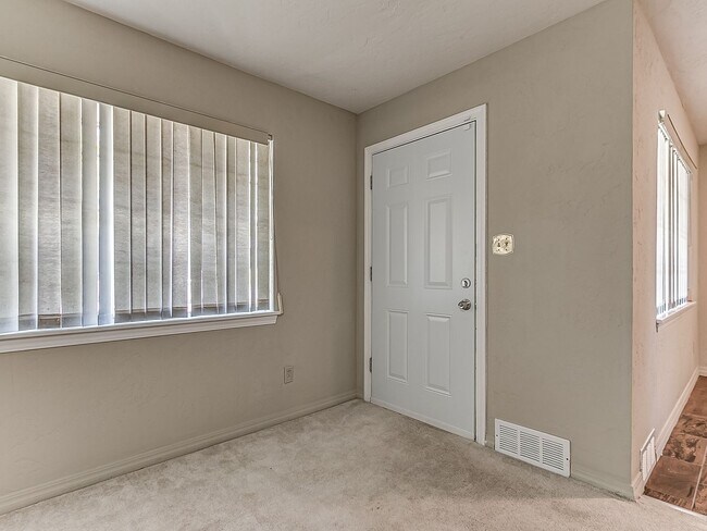 Foto del edificio - Location, Location, Location - Cute home m...