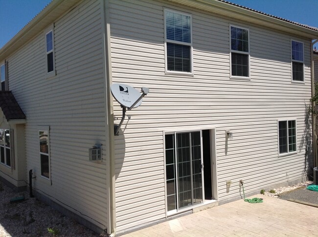 Foto del edificio - 4144 Alcazar Dr