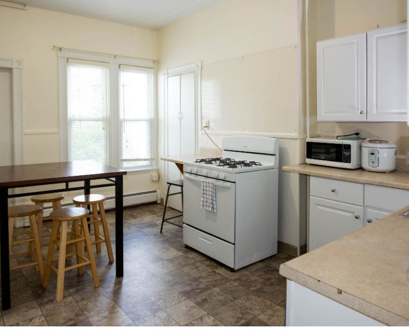 Foto principal - 42 Everett St