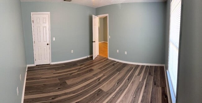Building Photo - 140 Lanier Dr