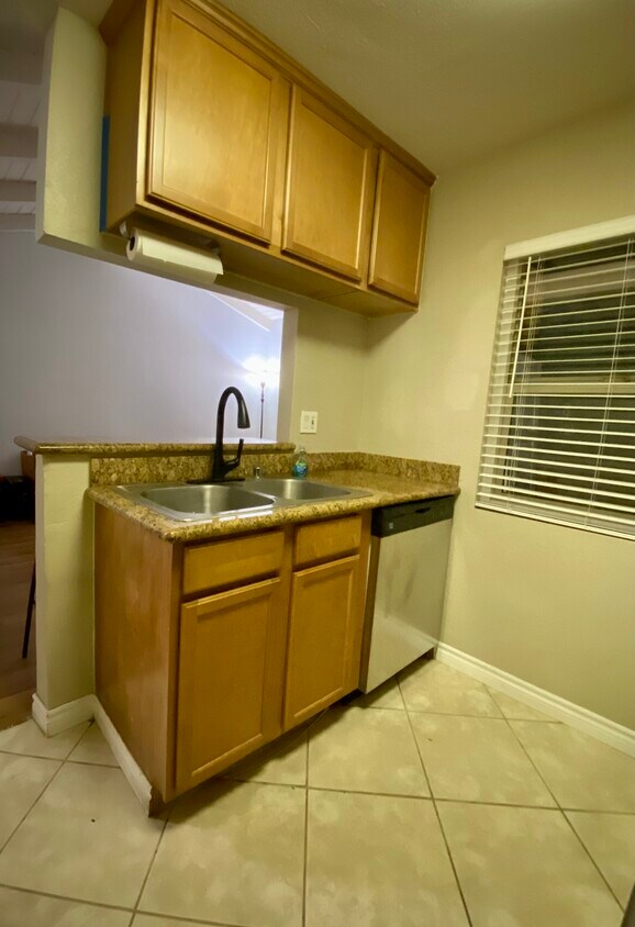 1345 Cabrillo Park Dr Unit G2, Santa Ana, CA 92701 Condo for Rent in