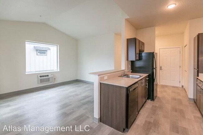 Building Photo - 2655 NE 205th Ave
