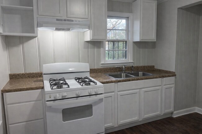 Foto del edificio - 661 Coleman Ln