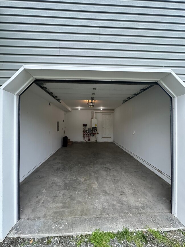 Foto del edificio - 3764 S Lansing Rd