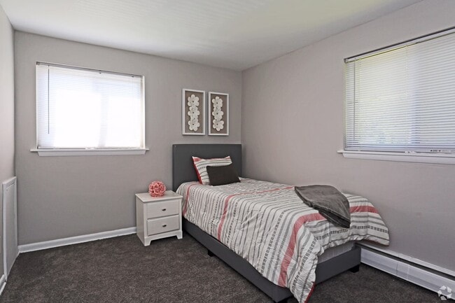 Building Photo - 333 North Ave