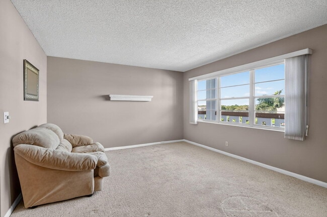 Building Photo - 4007 Cornwall A