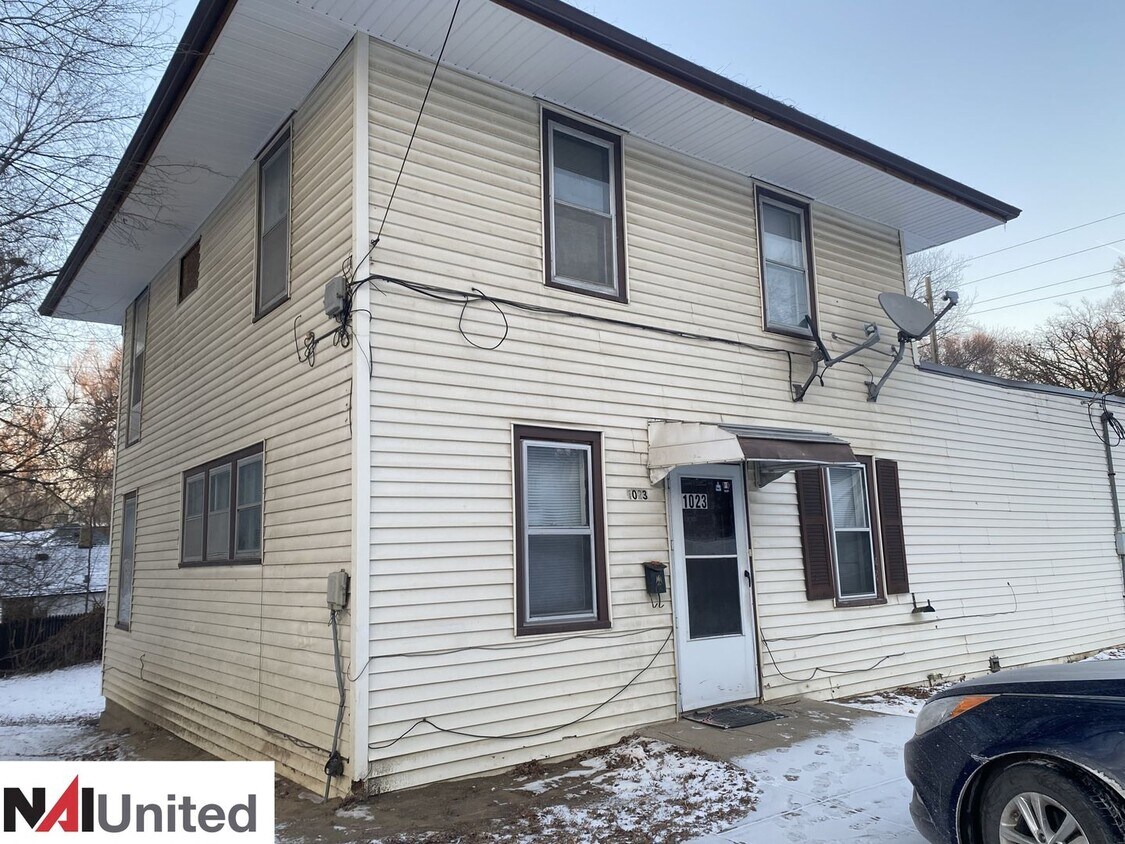 Primary Photo - RF Property - 1023-1023 1/2 S Fairmount