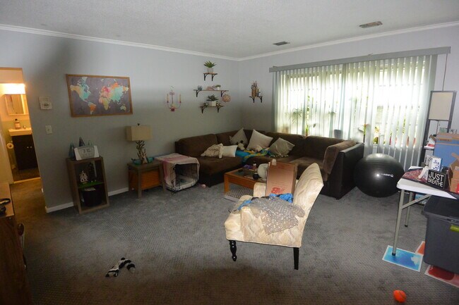 Foto del edificio - 178 Lake Shore Rd