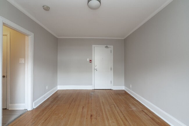 Photo du bâtiment - 145 Arlington Avenue