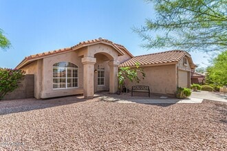Building Photo - 1249 E Villa Maria Dr