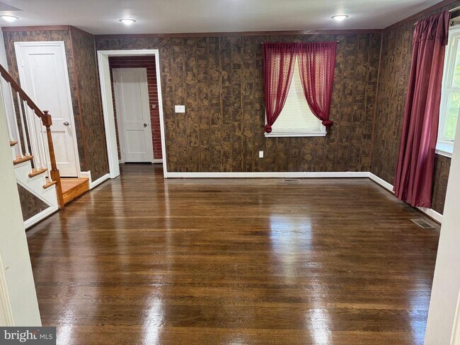 Building Photo - 5907 Loch Raven Blvd