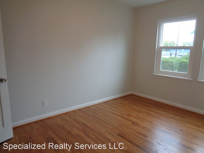 Building Photo - 1505 NE 64th Ave
