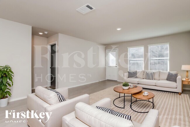 Foto del edificio - 14030 Silos Meadows