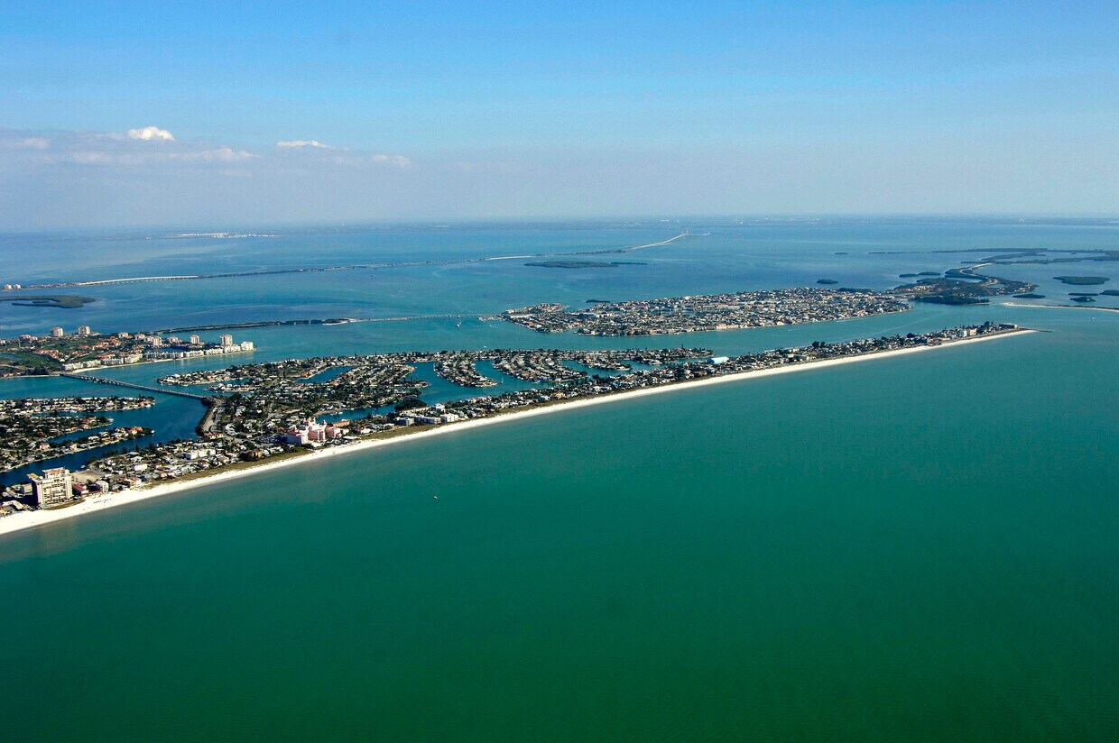 Millas de arena. - Sand Cove Apartment Homes