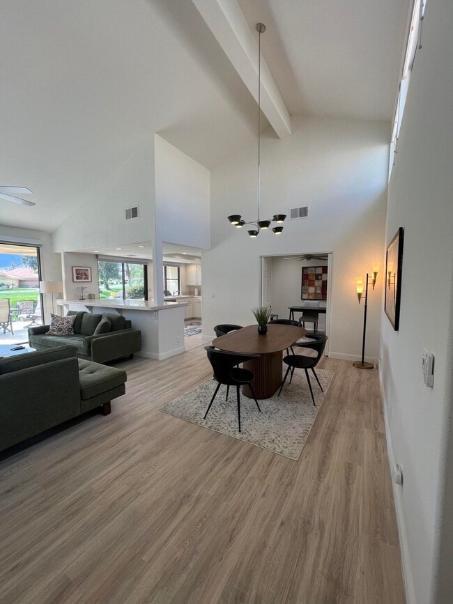 Building Photo - 289 Castellana N