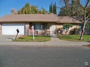 Building Photo - 1912 Ortega Dr