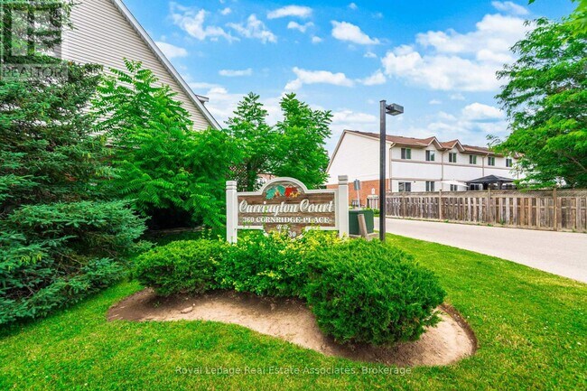 Building Photo - 360-360 Cornridge Pl