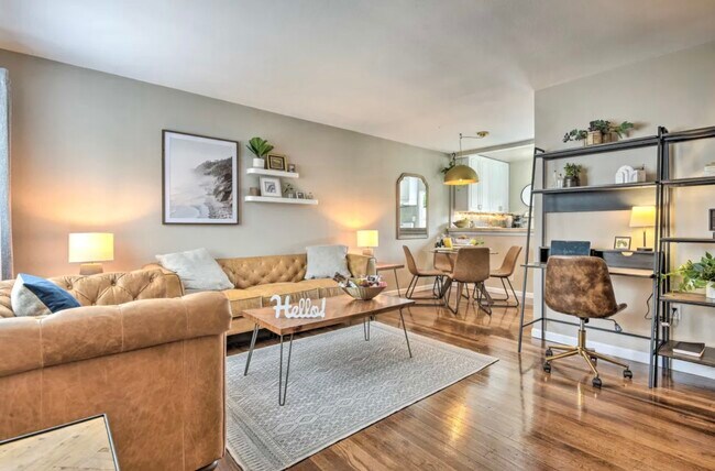 Foto del edificio - 502 N Rosemary Ln