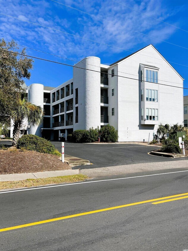 201 N Hillside Dr, North Myrtle Beach, SC 29582 Condo for Rent in