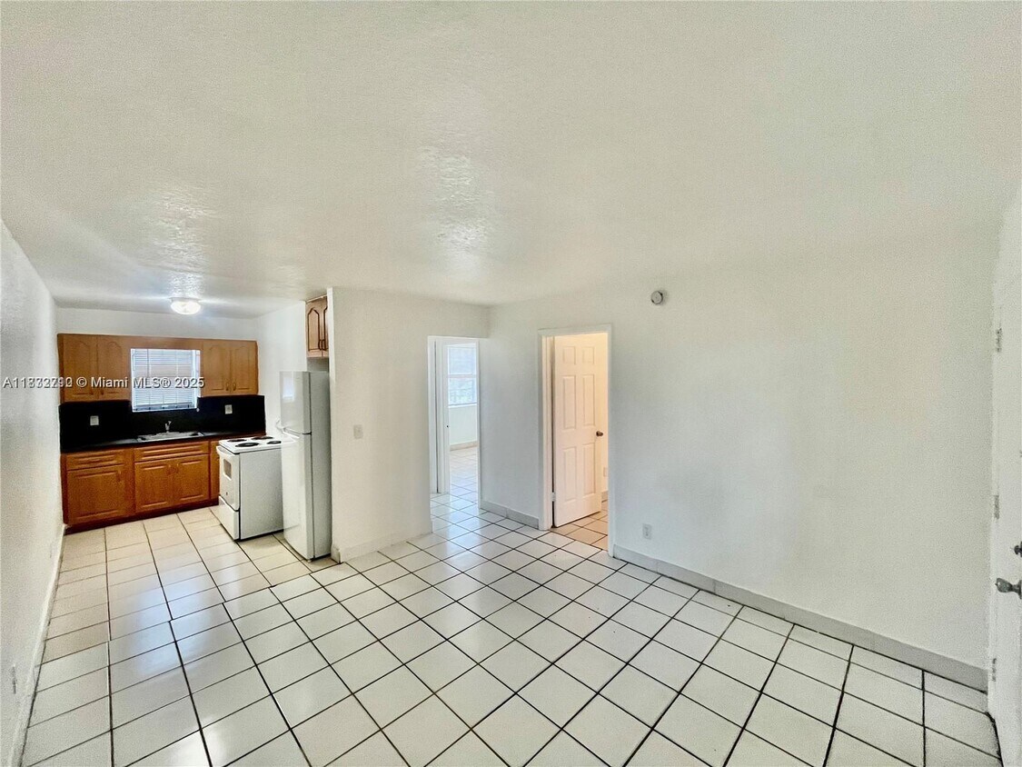 Primary Photo - 701 NW 7th Ave