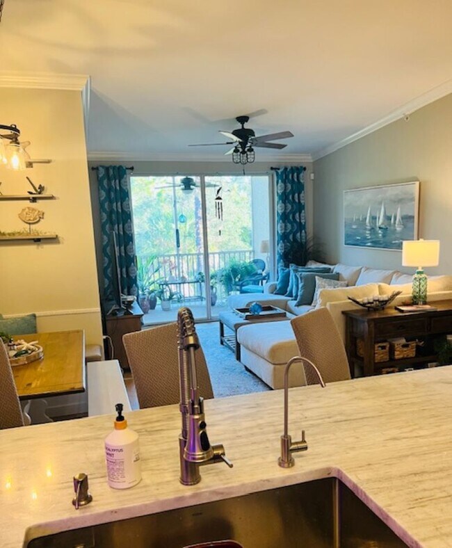 Foto del edificio - 20310 Estero Gardens Cir