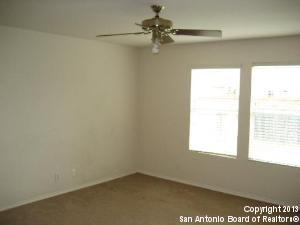 Foto del edificio - SPACIOUS 4 BR ON A CUL-DE-SAC W/ 2 LIVING ...