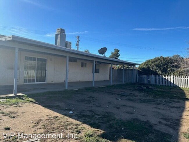 Building Photo - 3 br, 2 bath House - 14888 Ranchero Rd