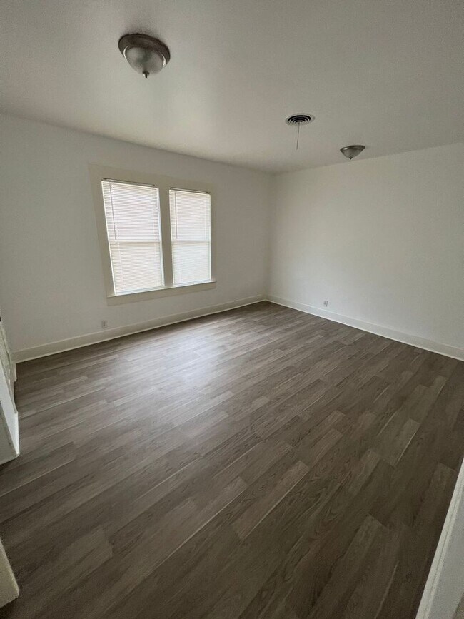 Building Photo - 2781 Sabine Pass Ave