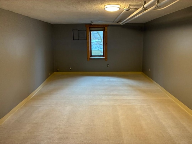 Building Photo - 34 S Bodin St