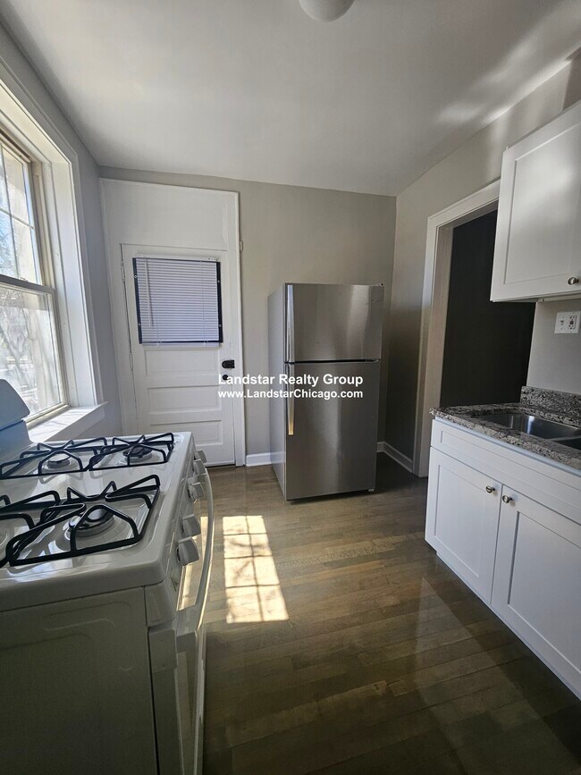 Building Photo - 6701 Greenview