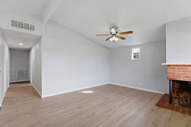 Foto del edificio - 5741 39th St