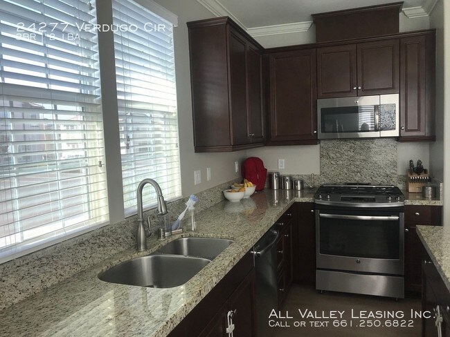 Foto del edificio - 24277 Verdugo Cir