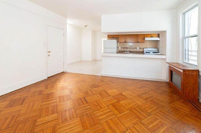Foto del edificio - 50-50 41st St