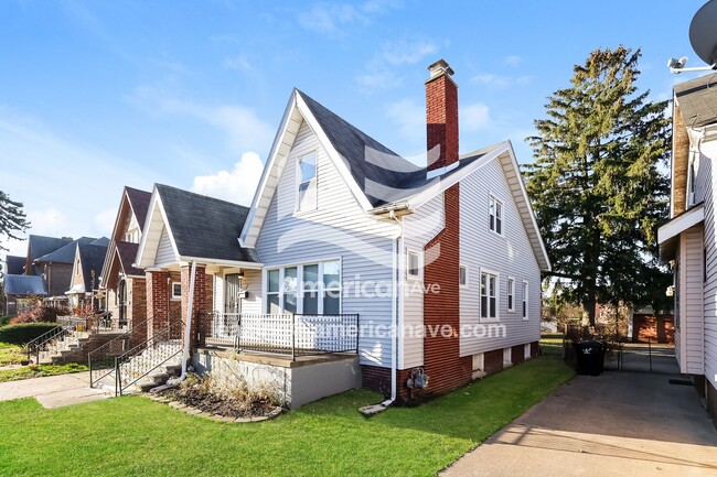 Building Photo - 4667 Balfour Rd