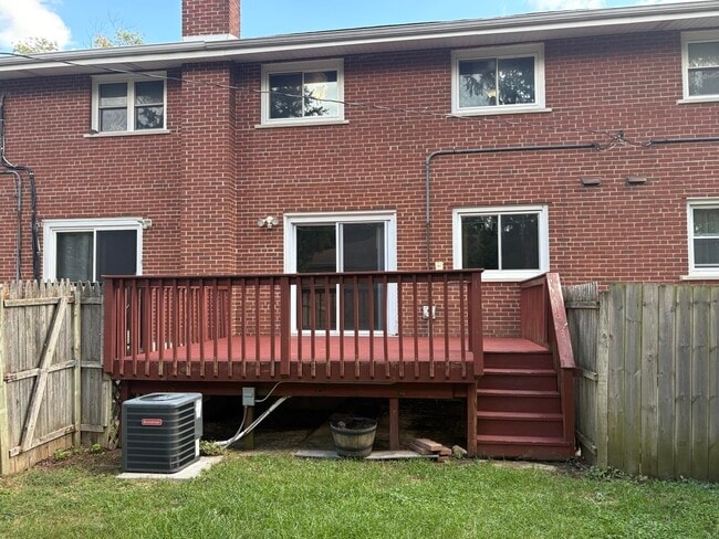 Building Photo - 131 S Cooper Rd