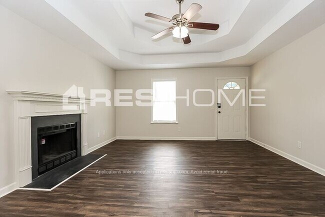 Building Photo - 4425 Winton Dr